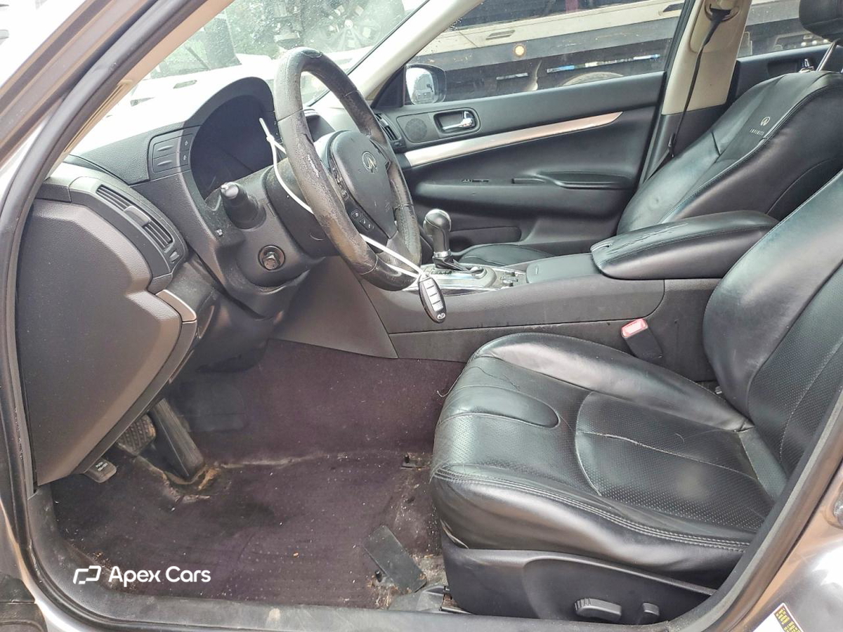 Infiniti G 2012