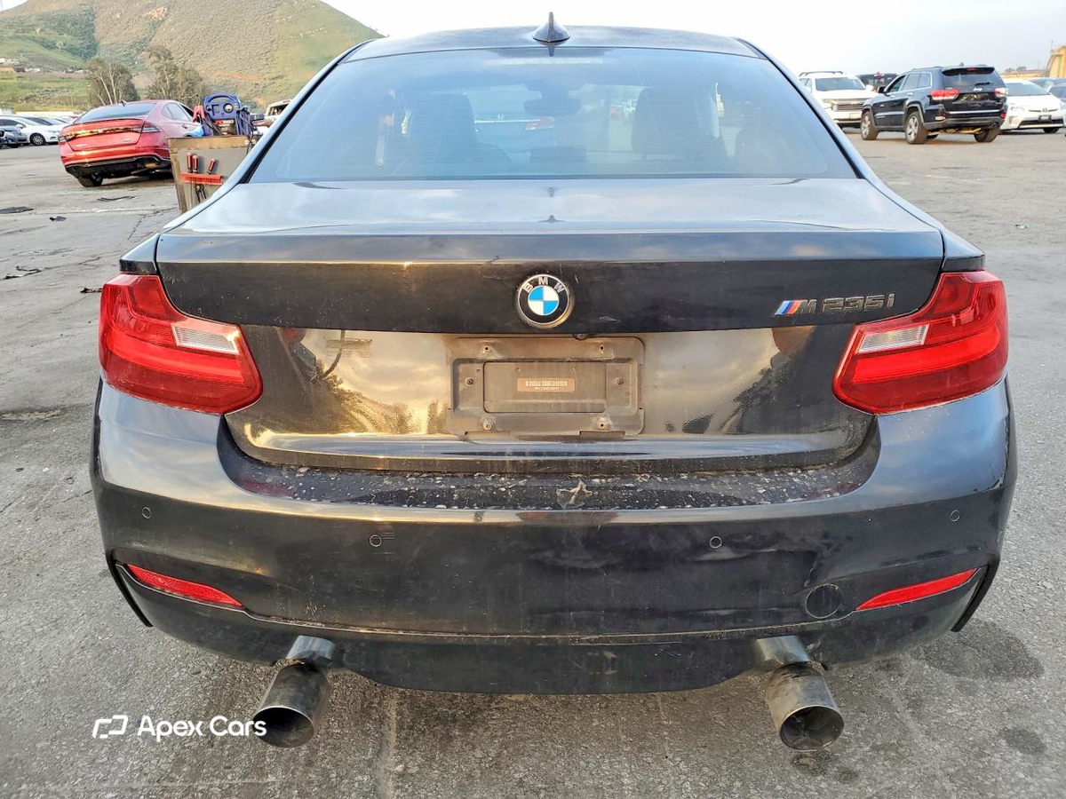 BMW M2 2015
