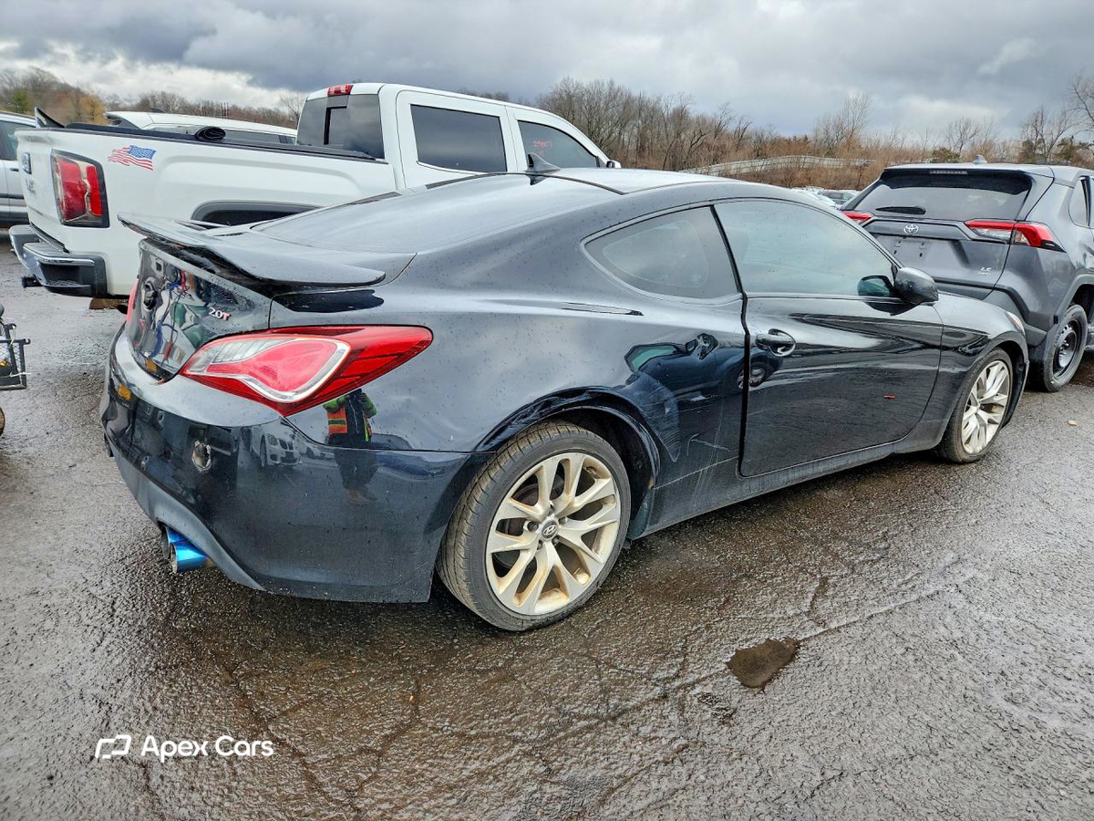 Hyundai Genesis 2013