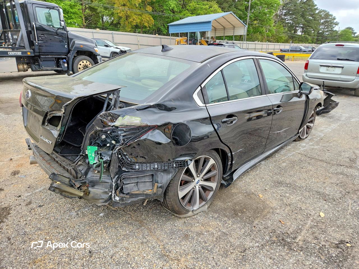 Subaru Legacy 2017