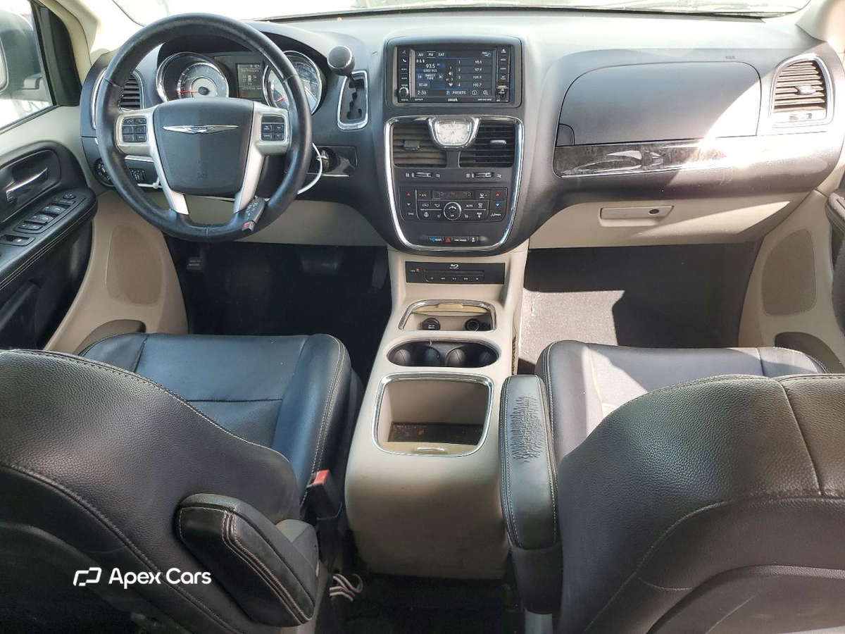 Chrysler Voyager 2015