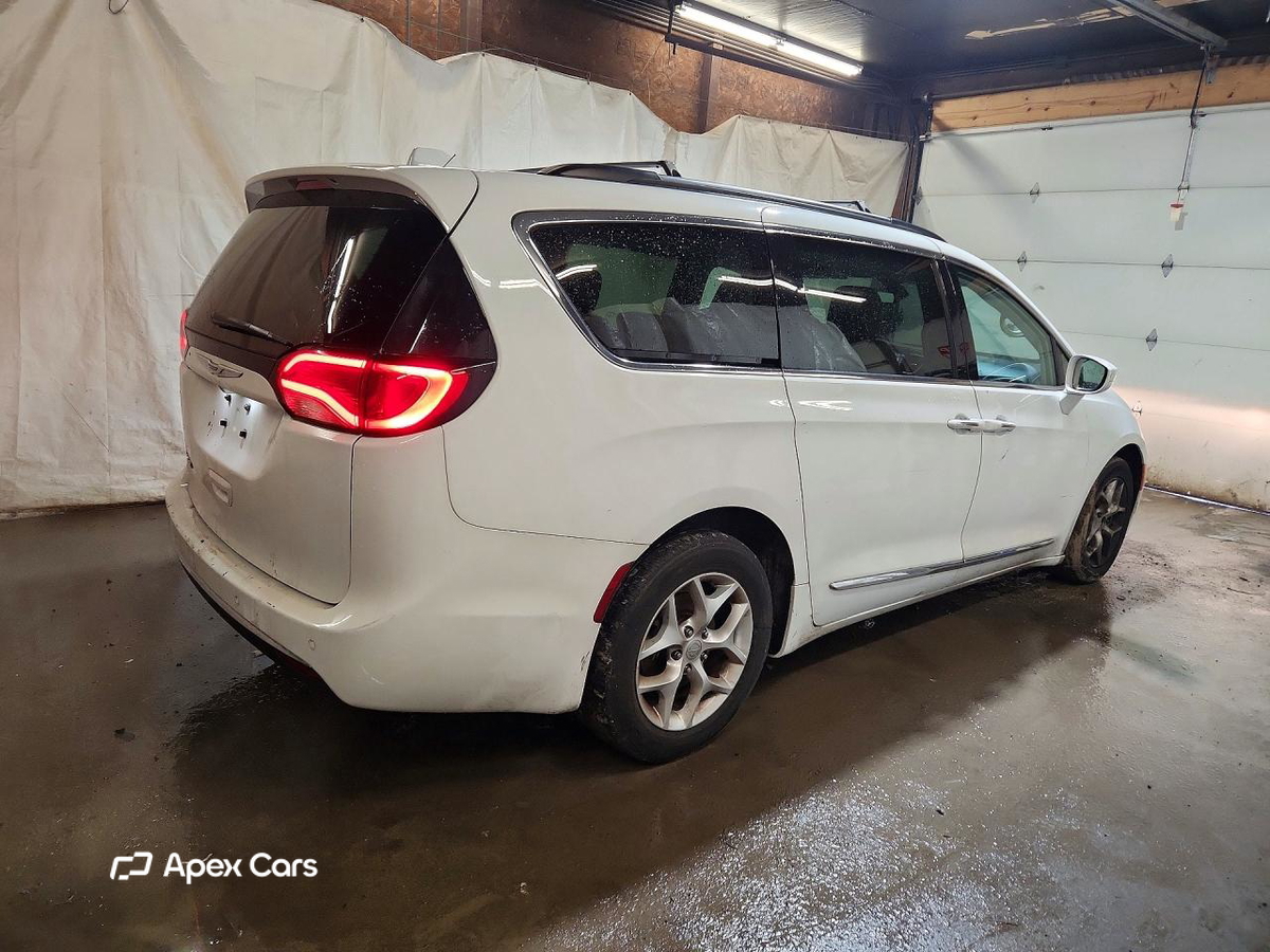 Chrysler Pacifica 2017
