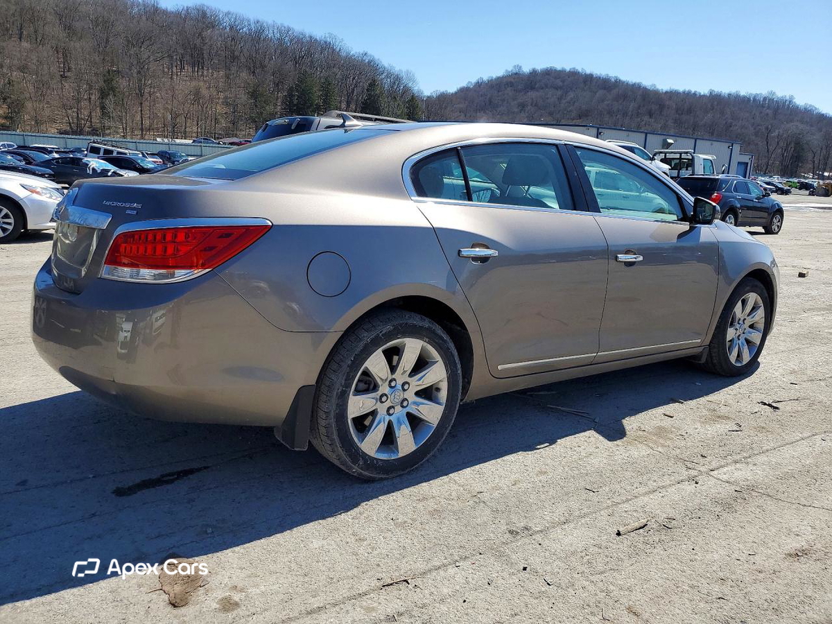 Buick LaCrosse 2011