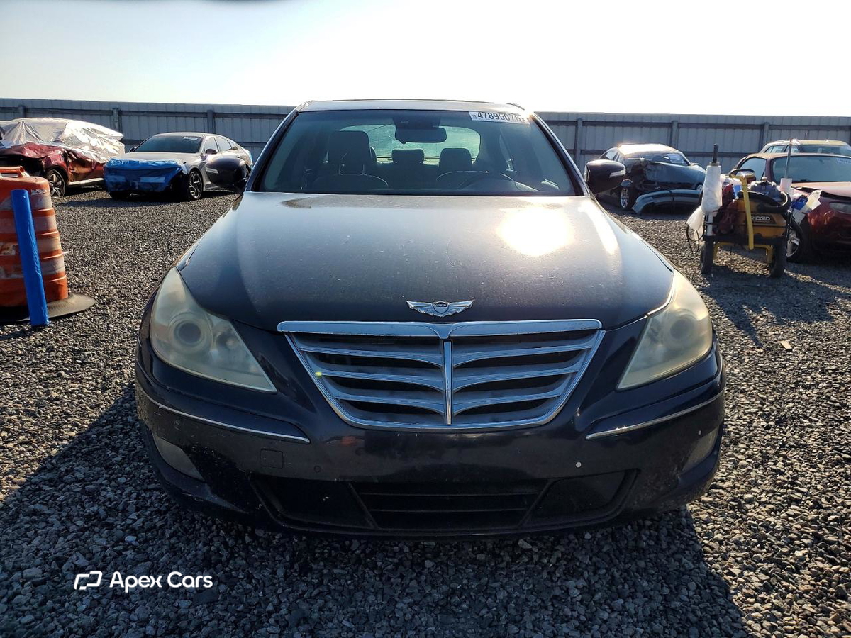 Hyundai Genesis 2011
