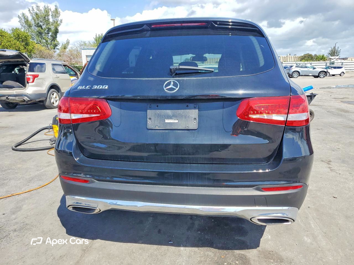 Mercedes-Benz GLC 2016