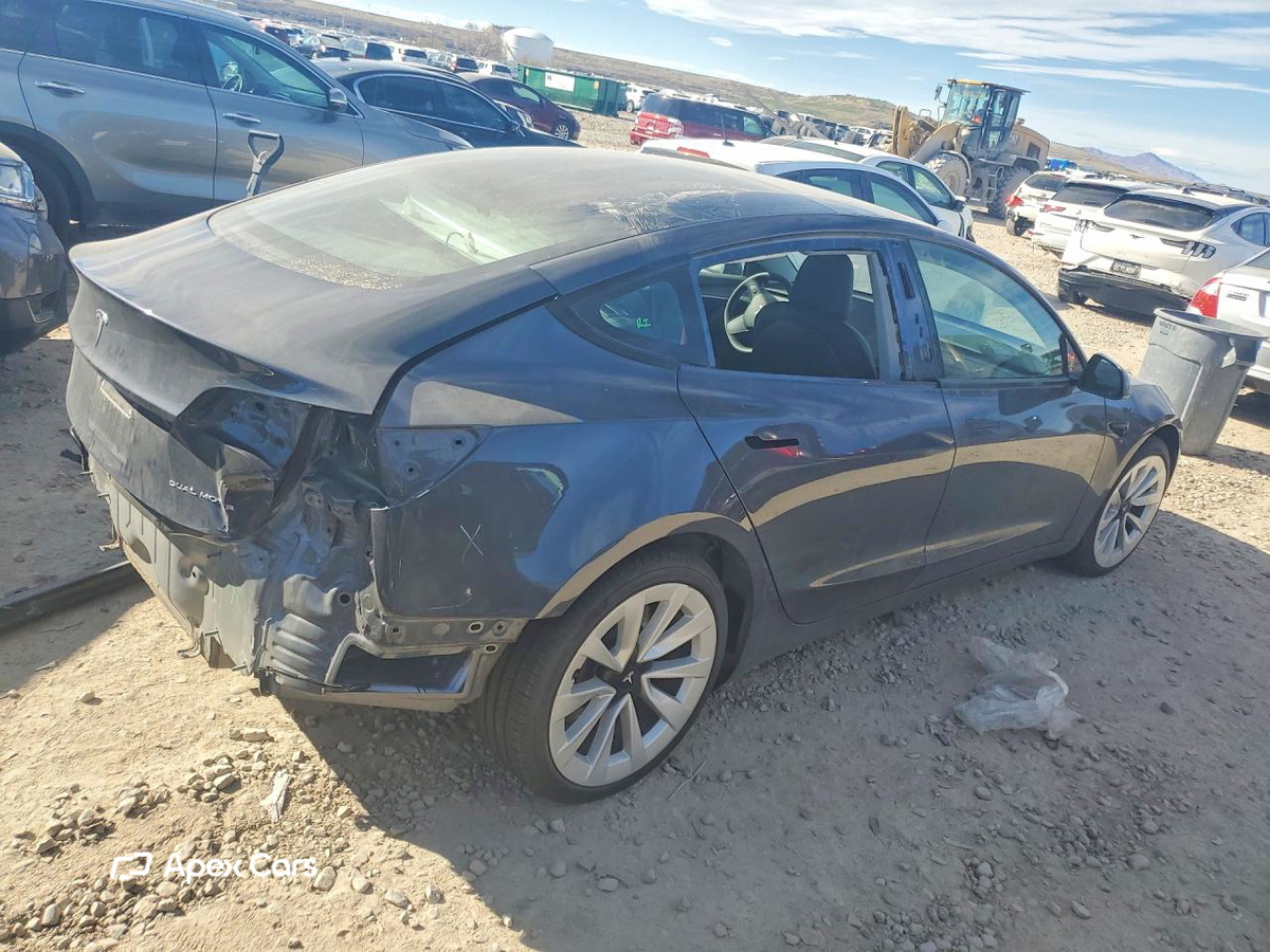 Tesla Model 3 2022