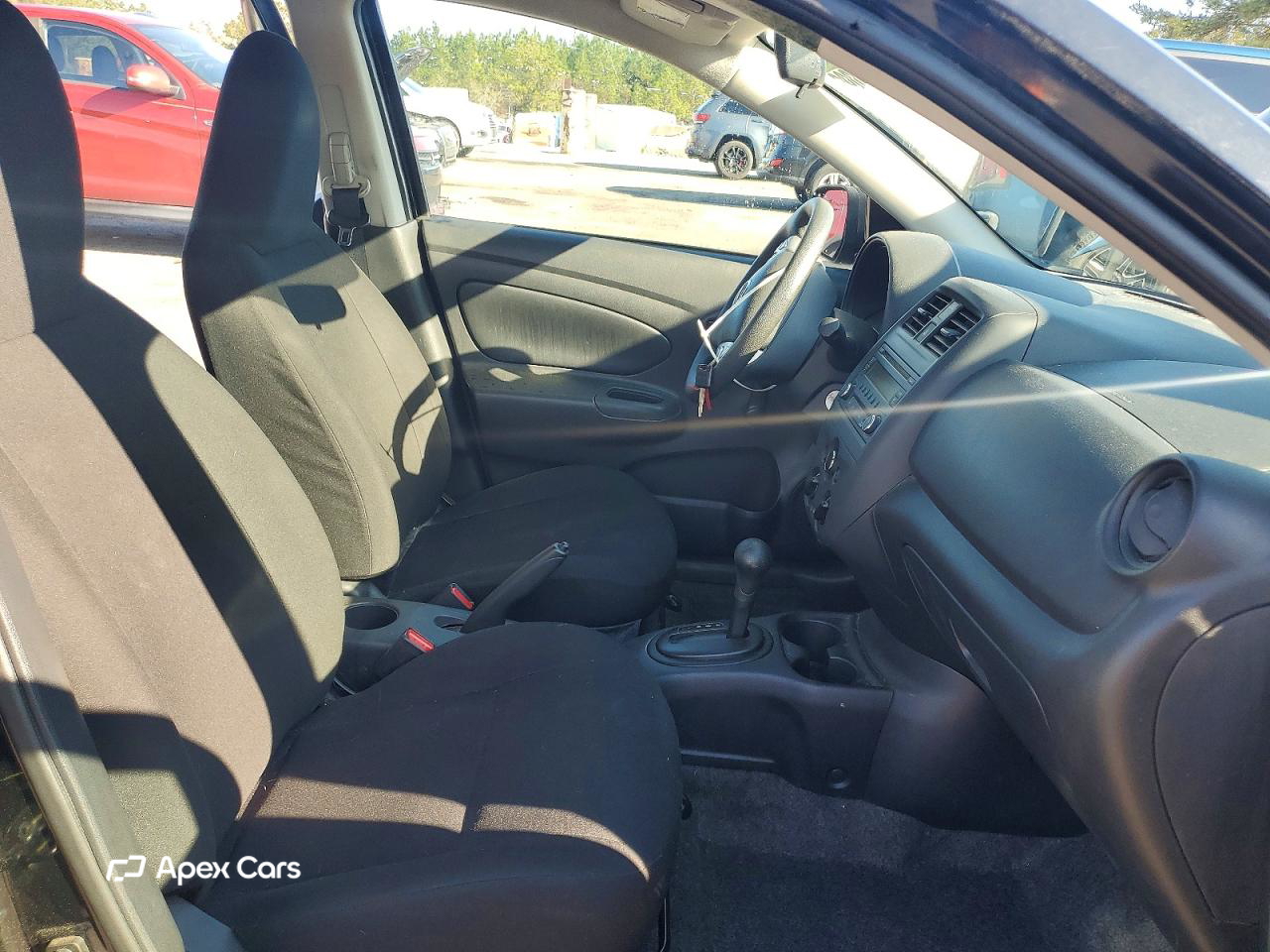 Nissan Versa 2015