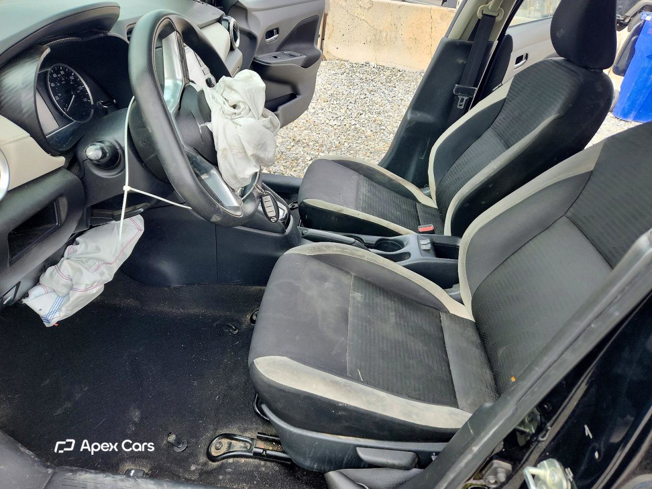 Nissan Versa 2021