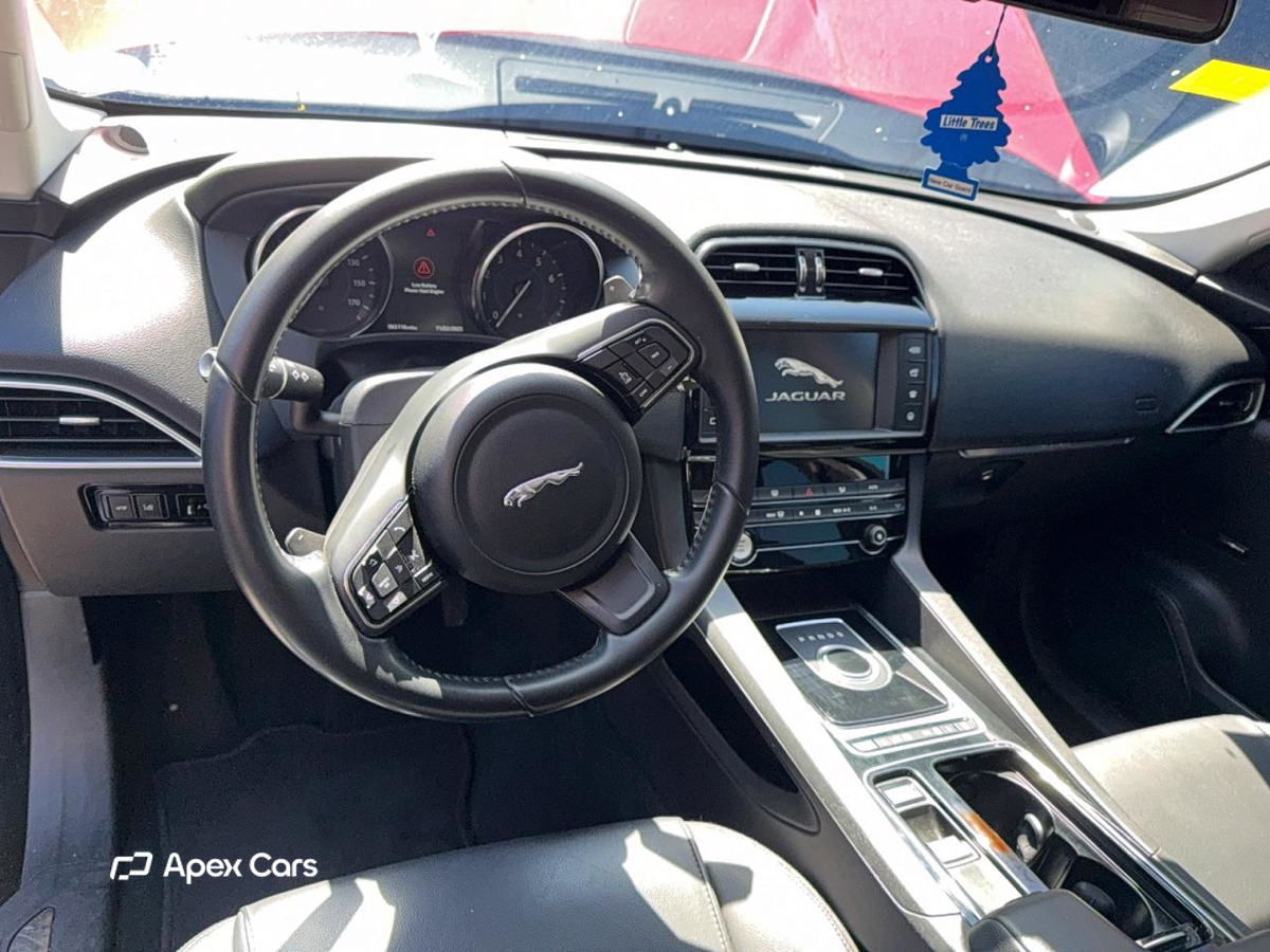 Jaguar F-Pace 2018