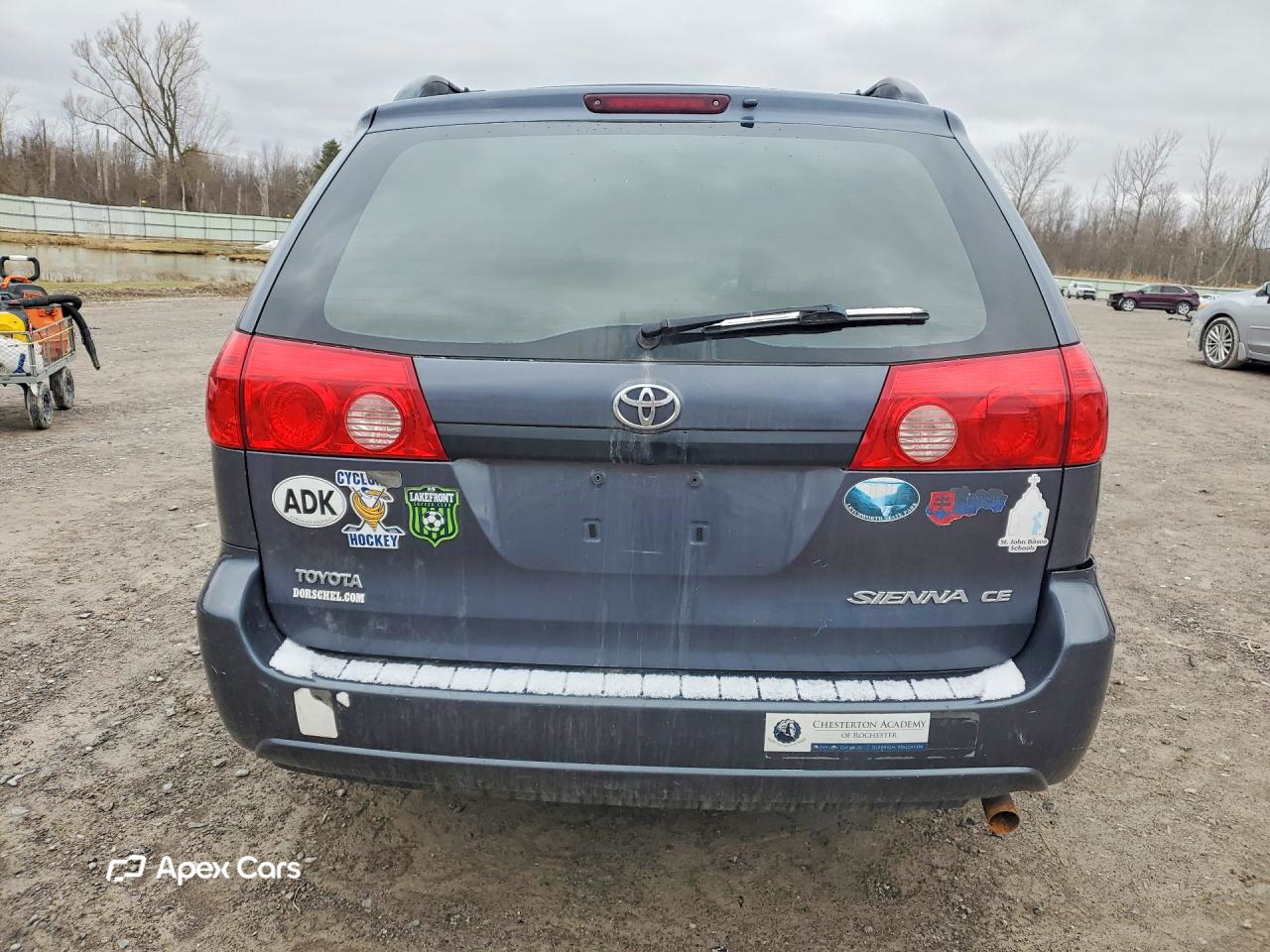 Toyota Sienna 2010