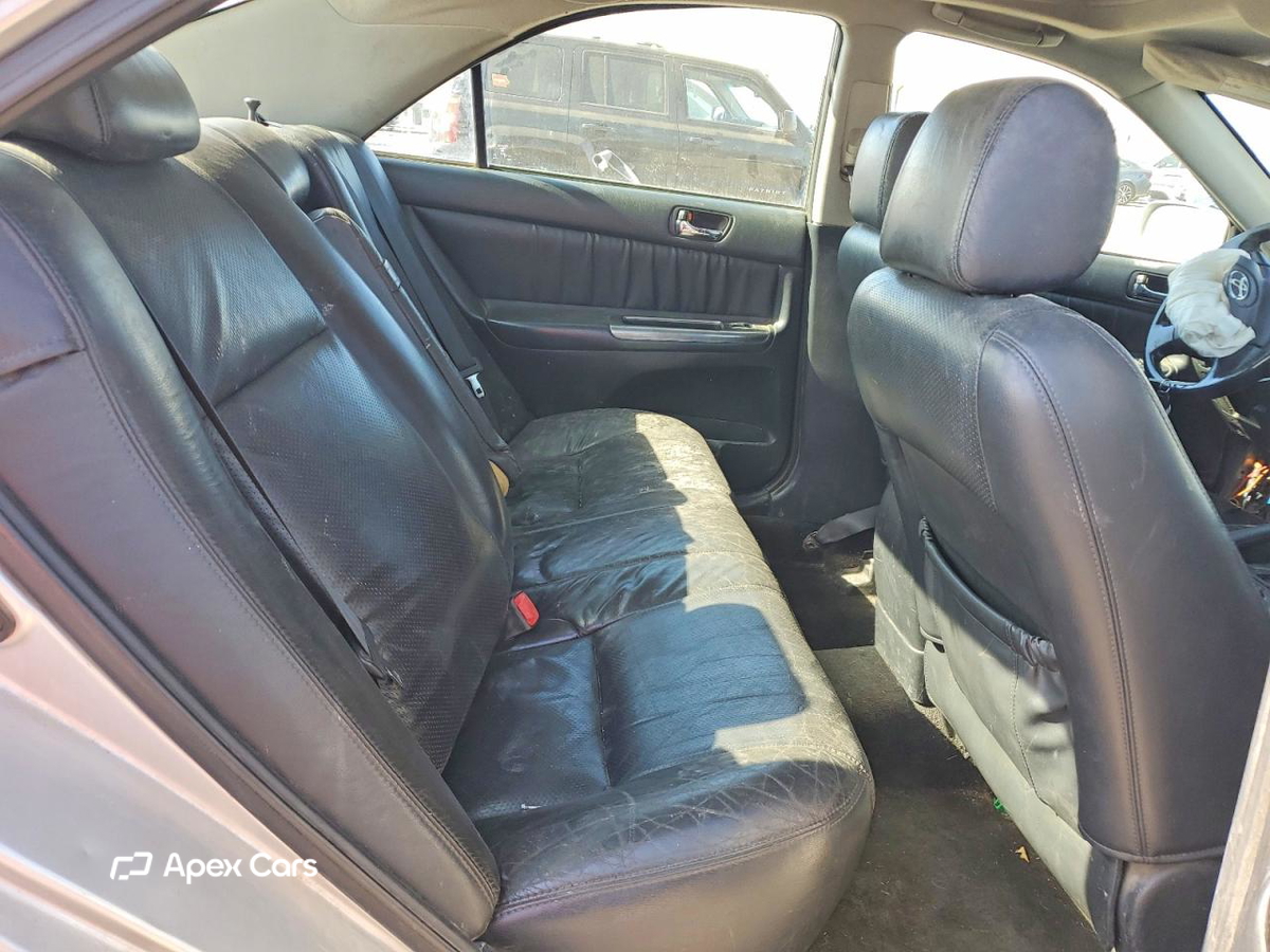 Toyota Camry 2004