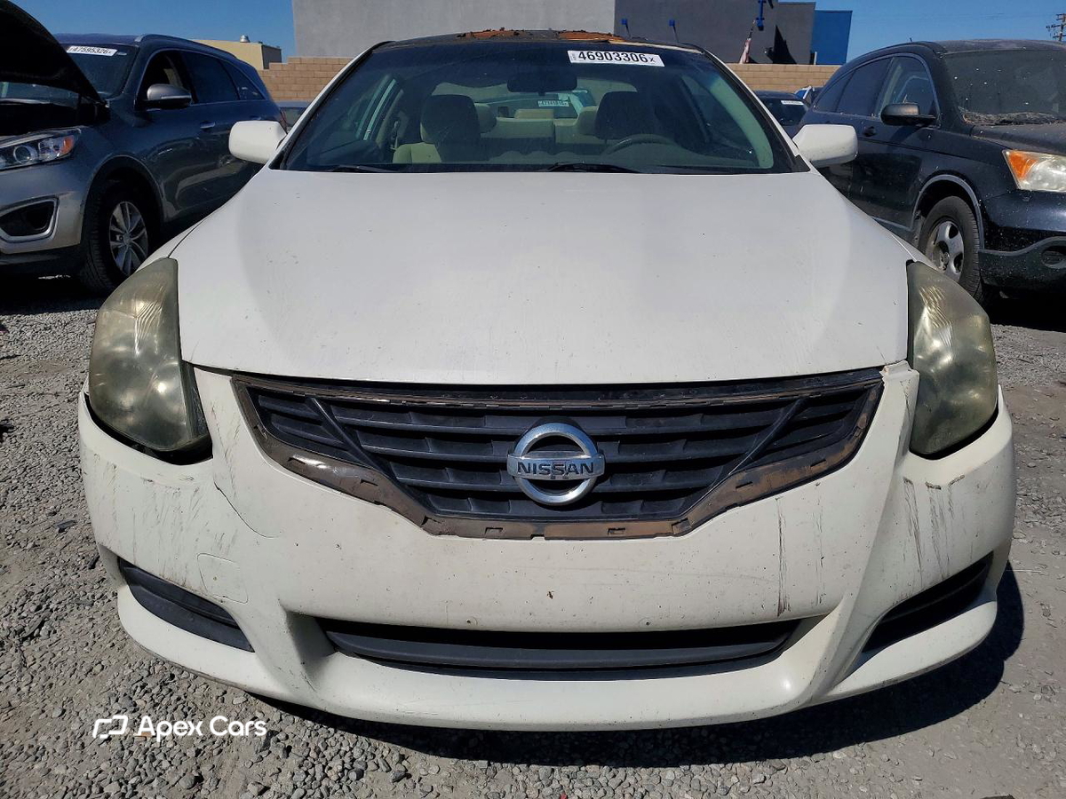 Nissan Altima 2012