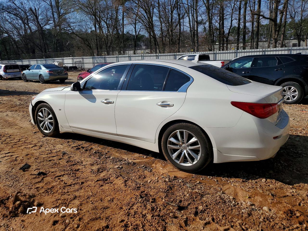 Infiniti Q50 2015