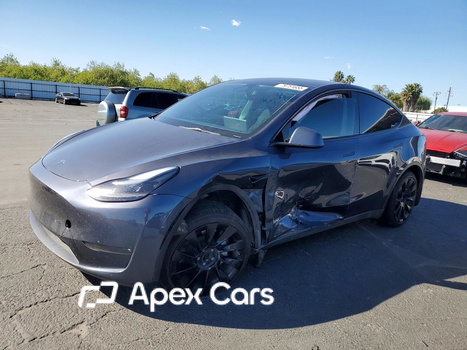 Tesla Model Y 2023 - Image 1 of 13