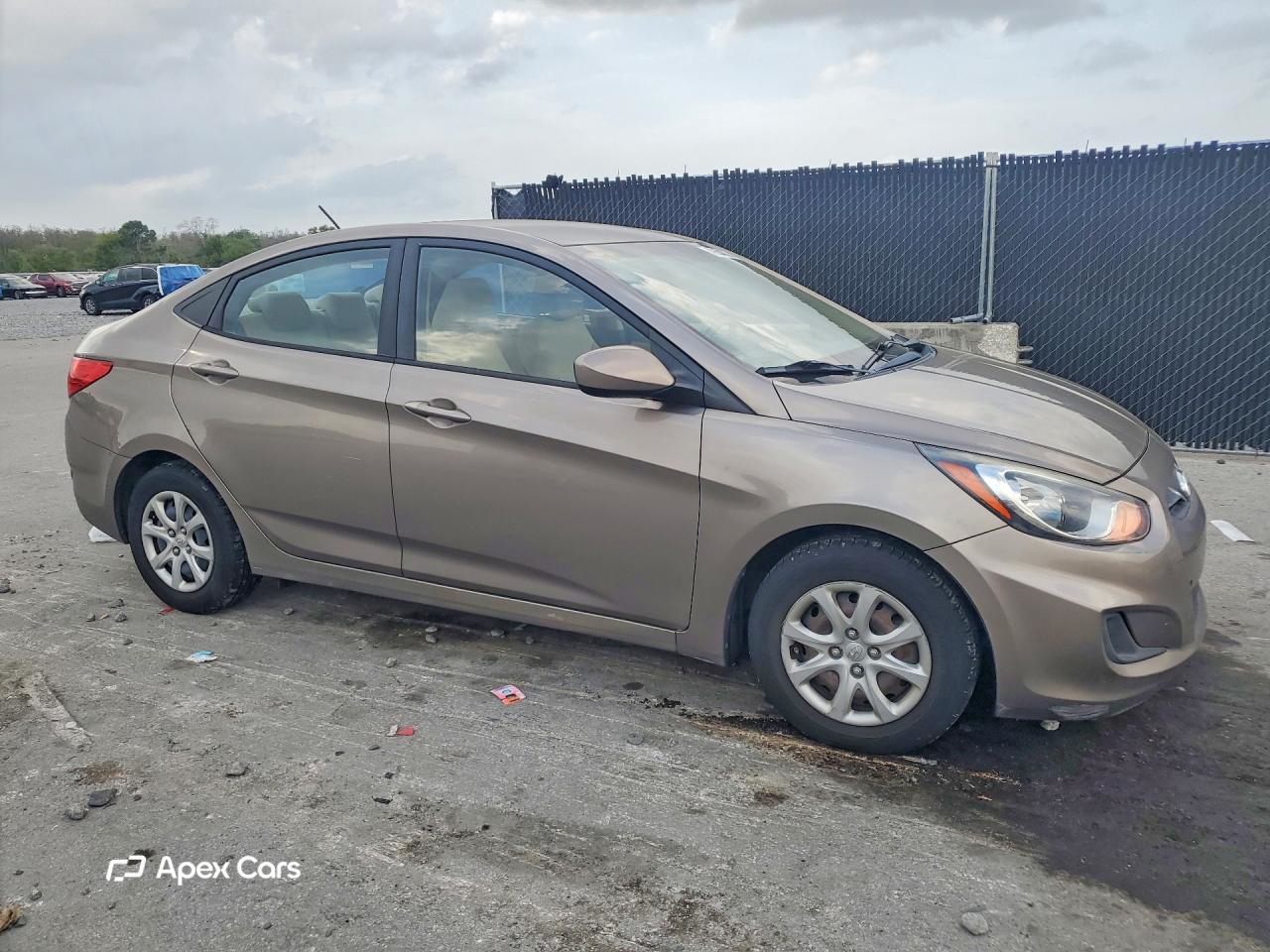 Hyundai Accent 2014