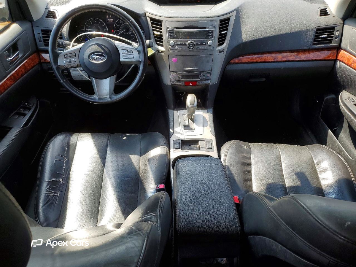 Subaru Outback 2011