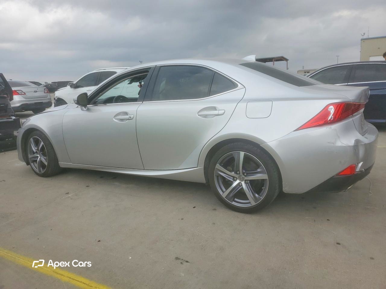 Lexus IS 2019