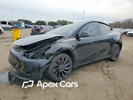 Tesla Model Y 2024 - Image 1 of 13
