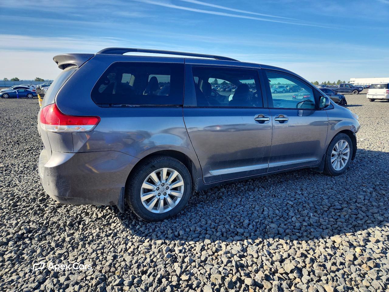 Toyota Sienna 2011