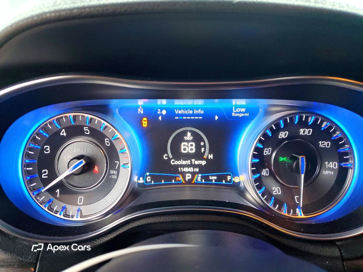 Chrysler 300 2017