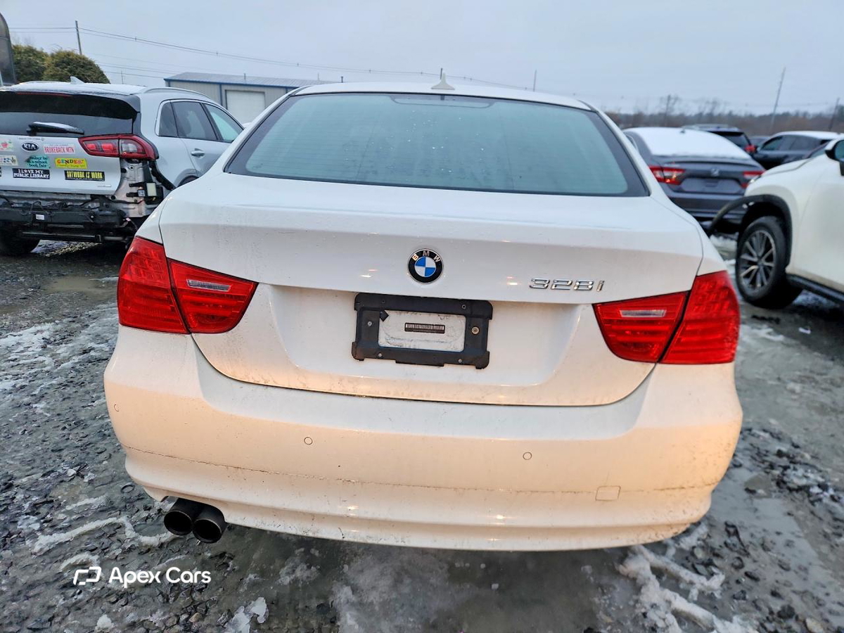 BMW Series 3 2011
