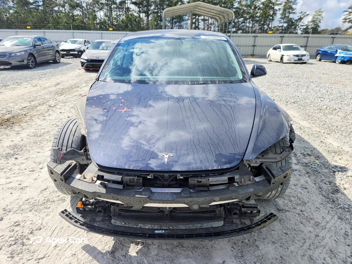 Tesla Model 3 2024