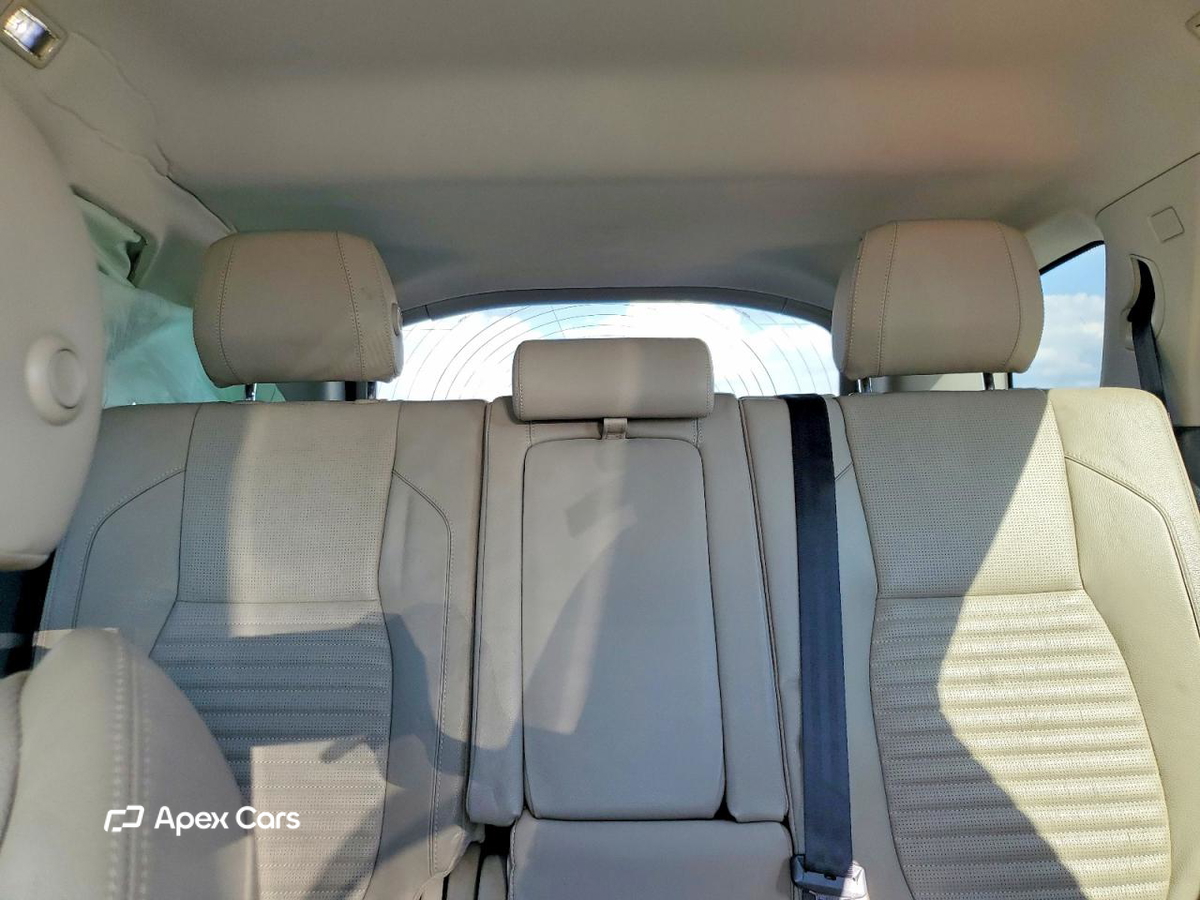 Land Rover Discovery 2020