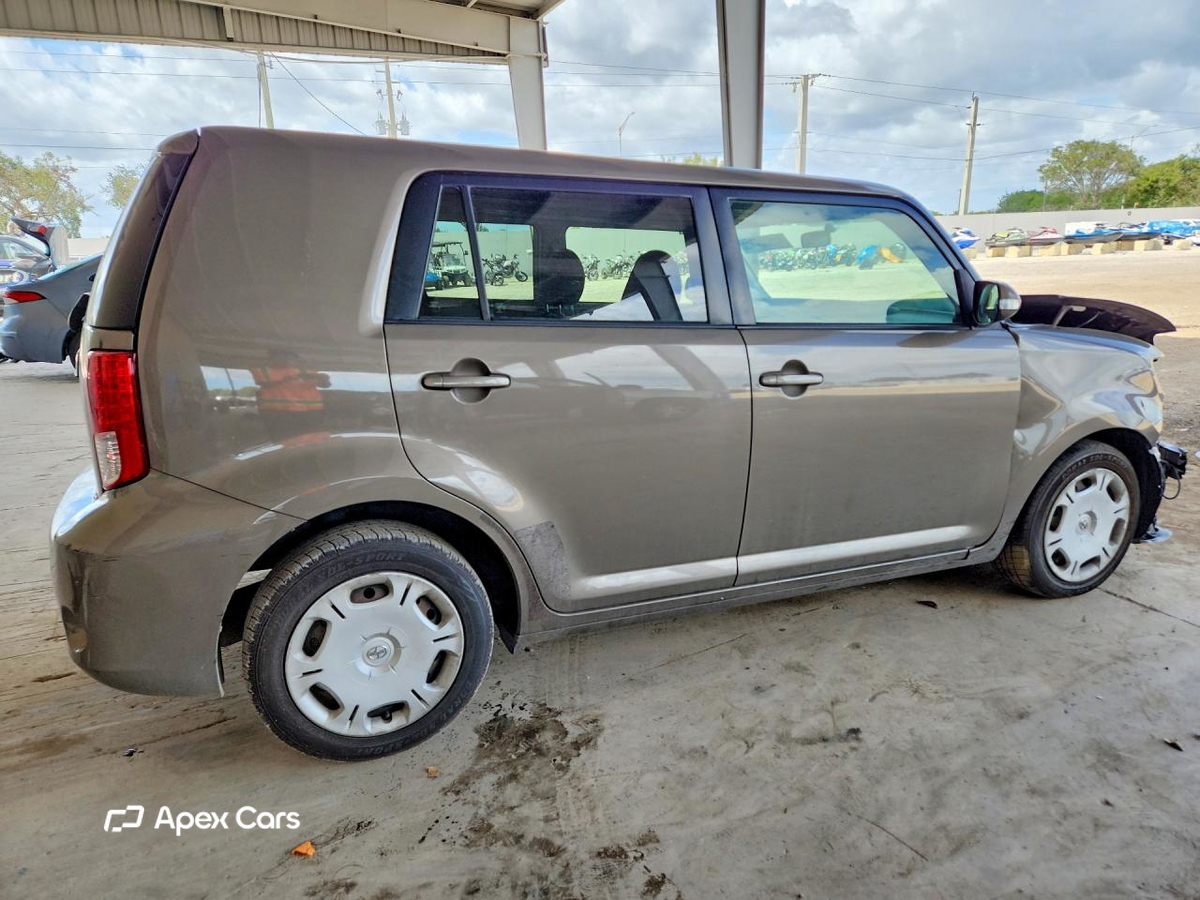Scion xB 2012