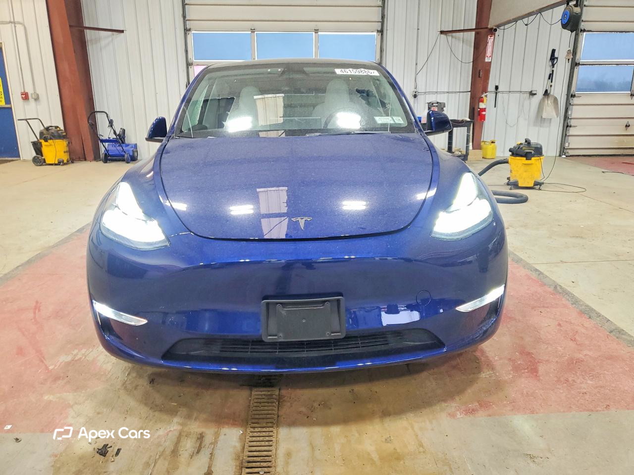 Tesla Model Y 2024