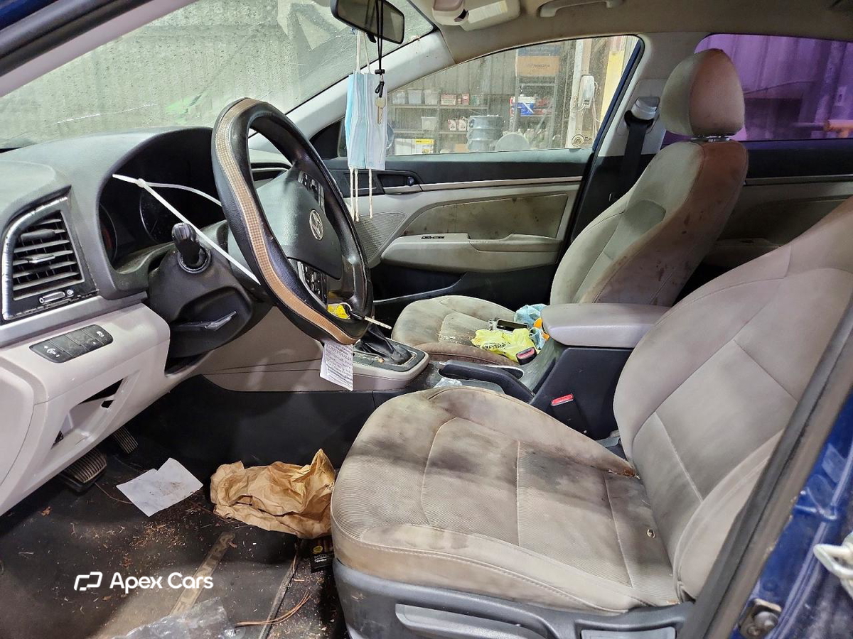 Hyundai Elantra 2017