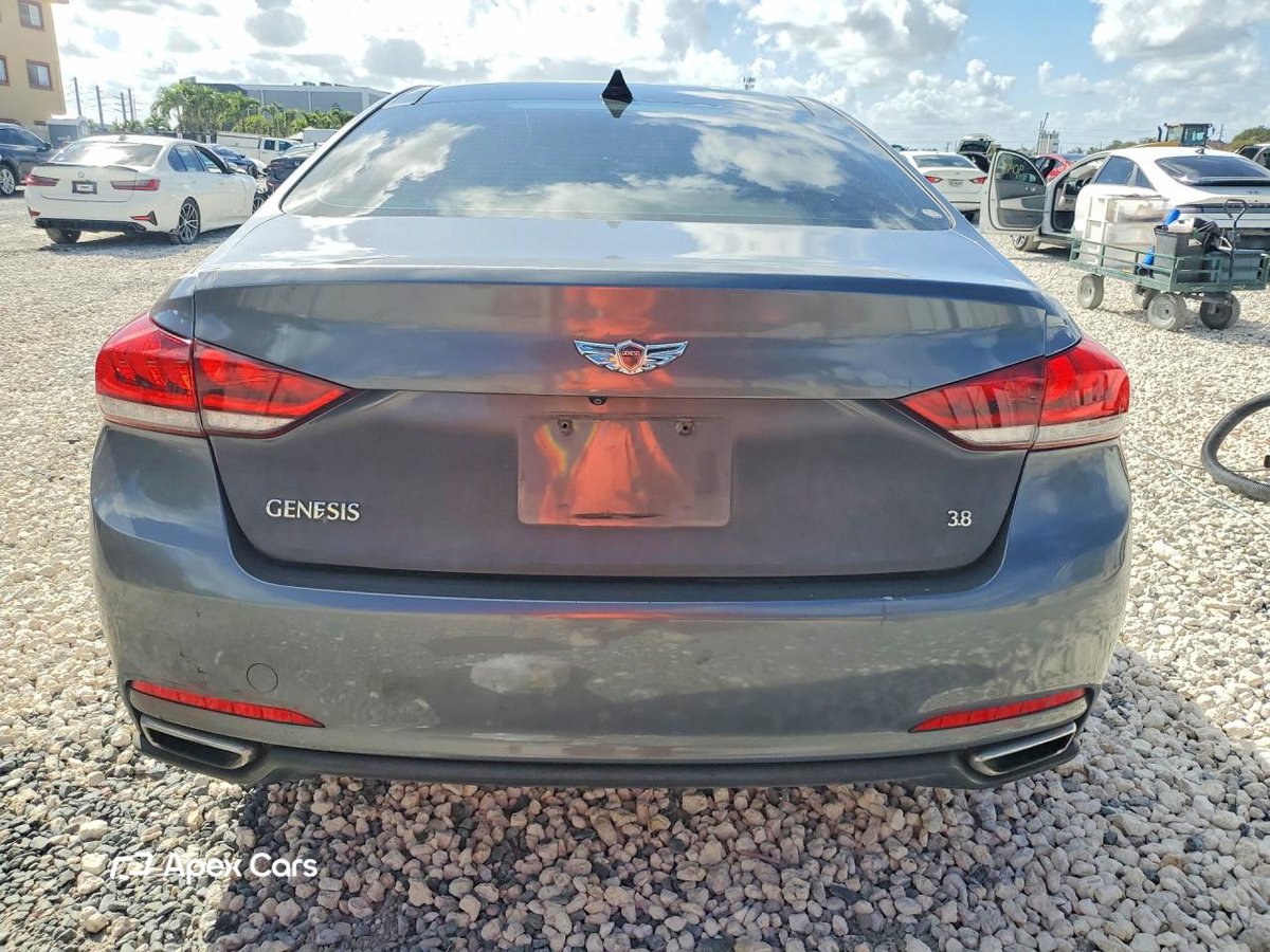 Hyundai Genesis 2015