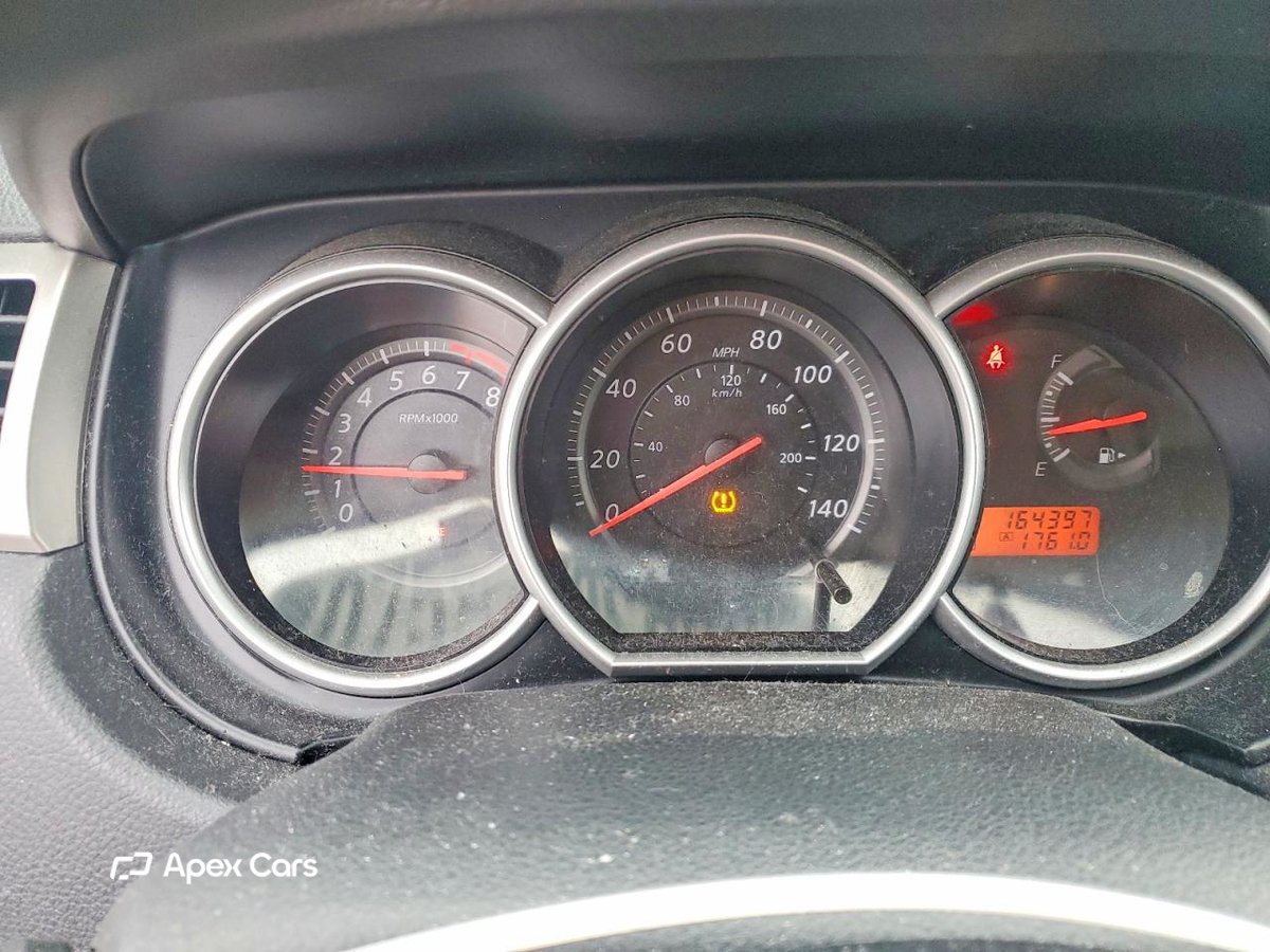 Nissan Versa 2012