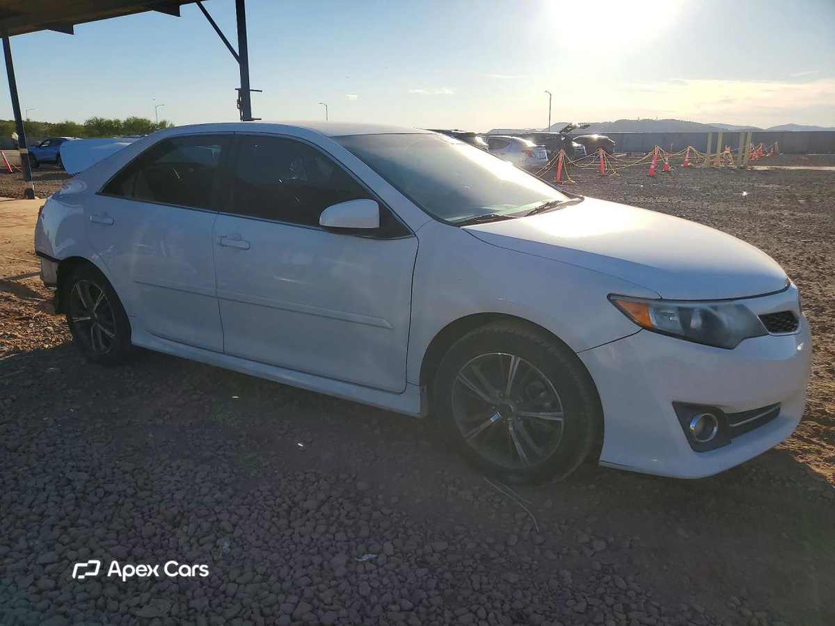 Toyota Camry 2012