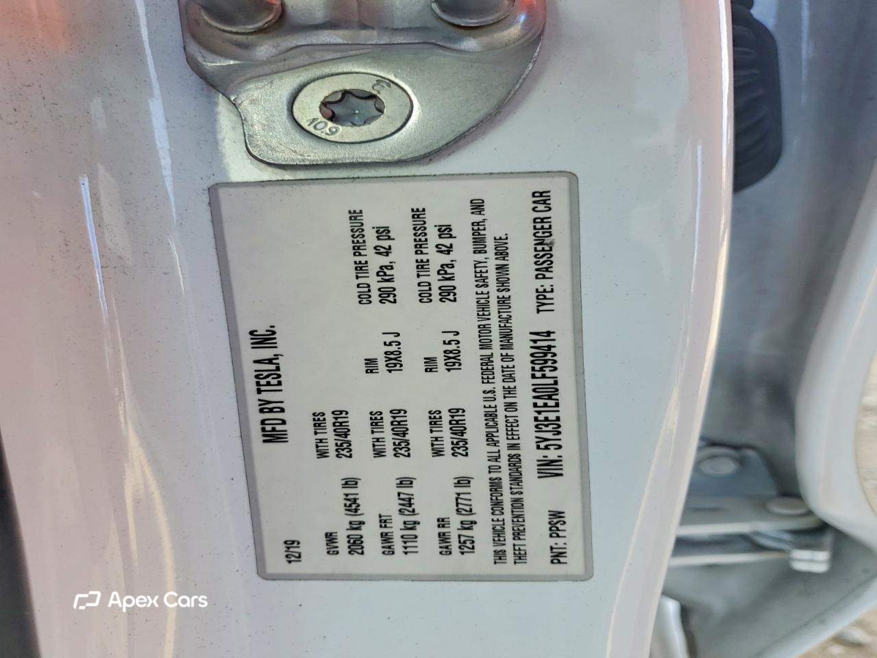 Tesla Model 3 2020
