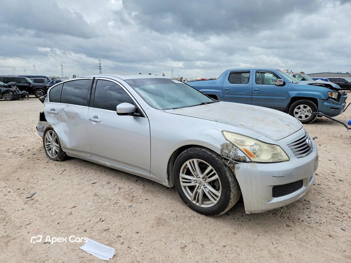 Infiniti G 2011