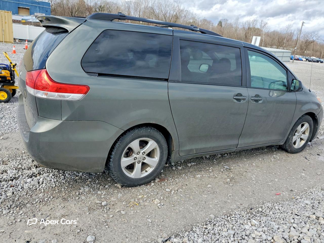 Toyota Sienna 2011