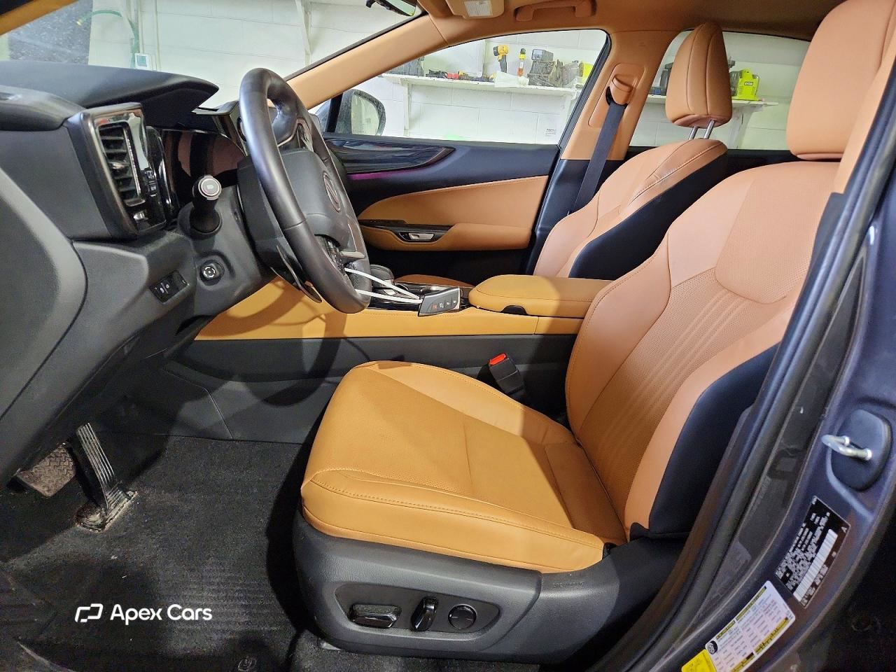Lexus NX 2025