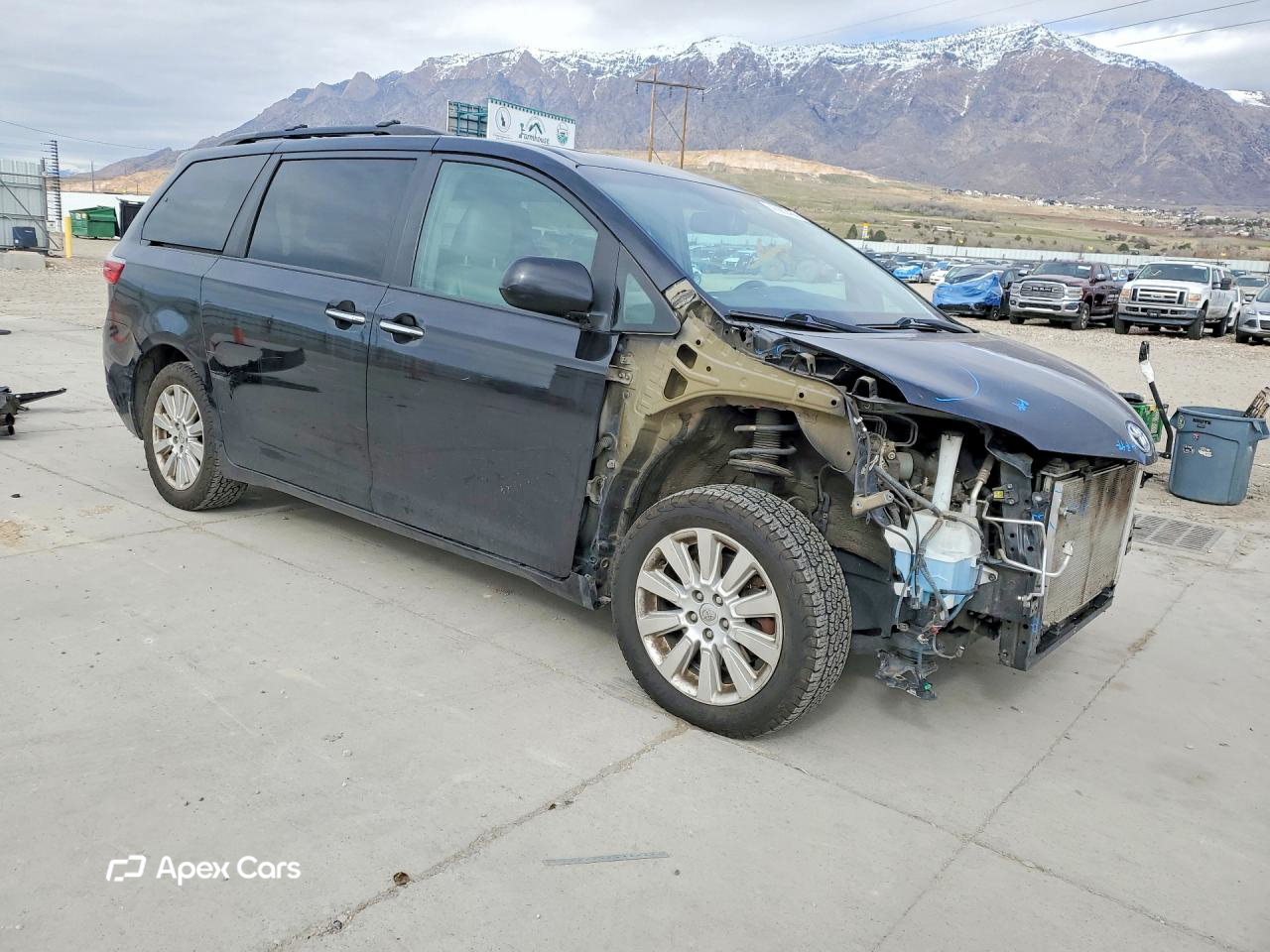 Toyota Sienna 2016