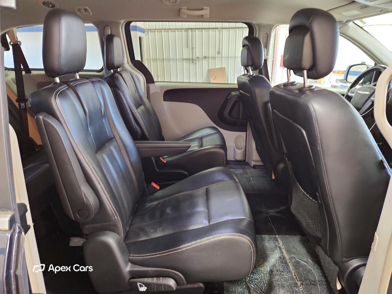 Chrysler Voyager 2013