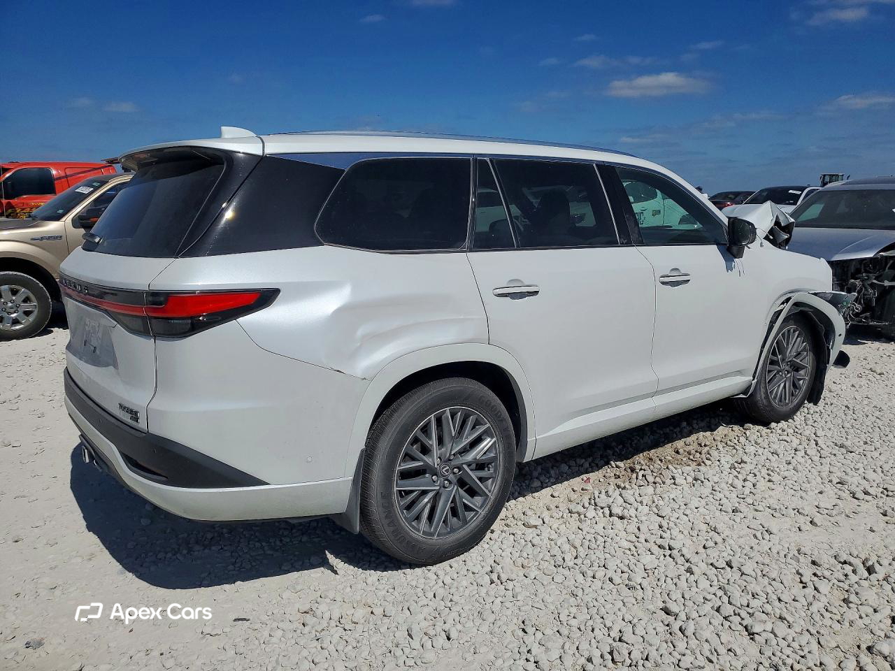 Lexus TX 2025