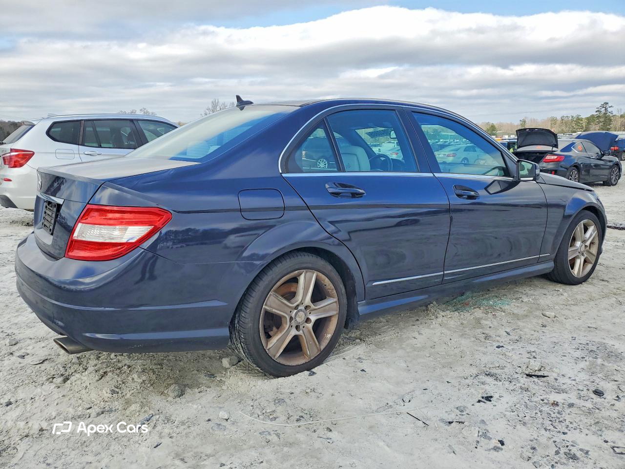 Mercedes-Benz  2010