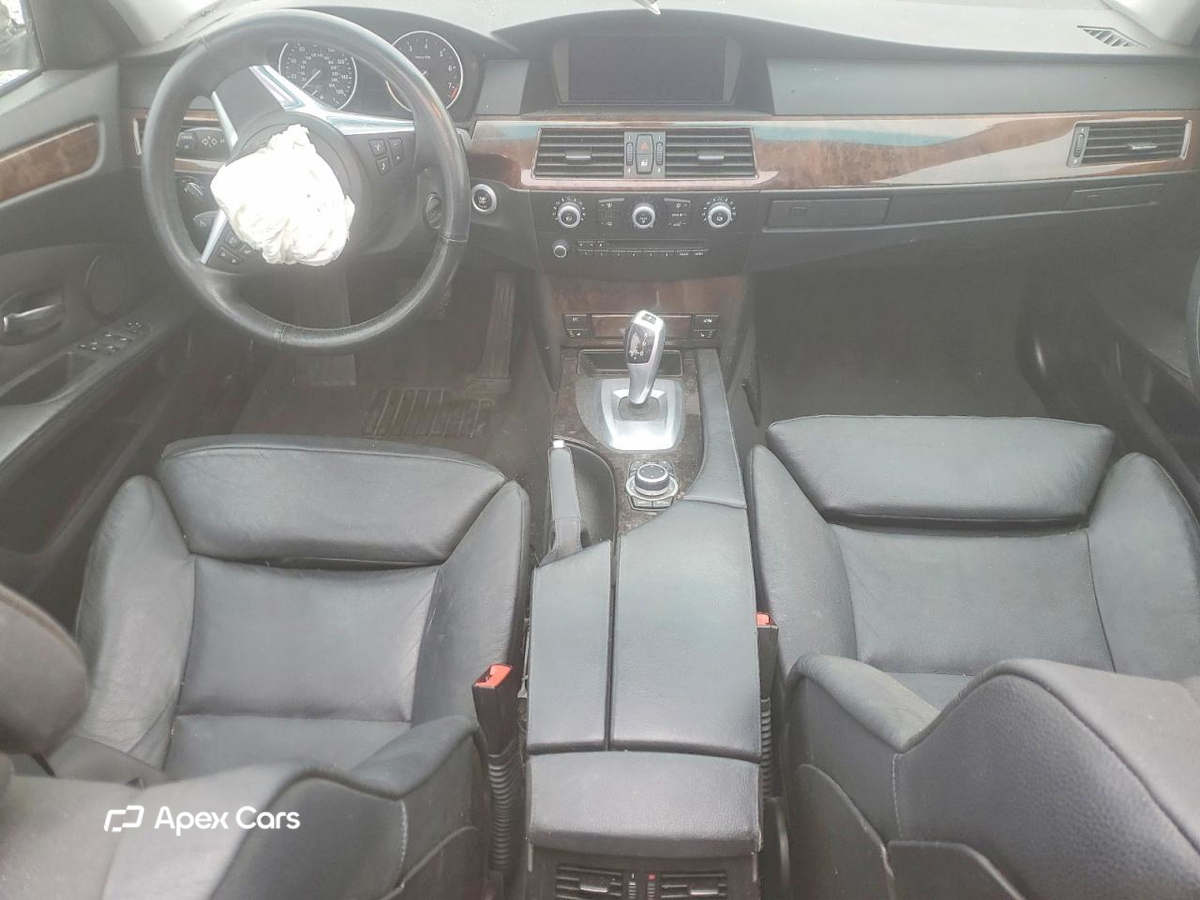 BMW Series 5 2010
