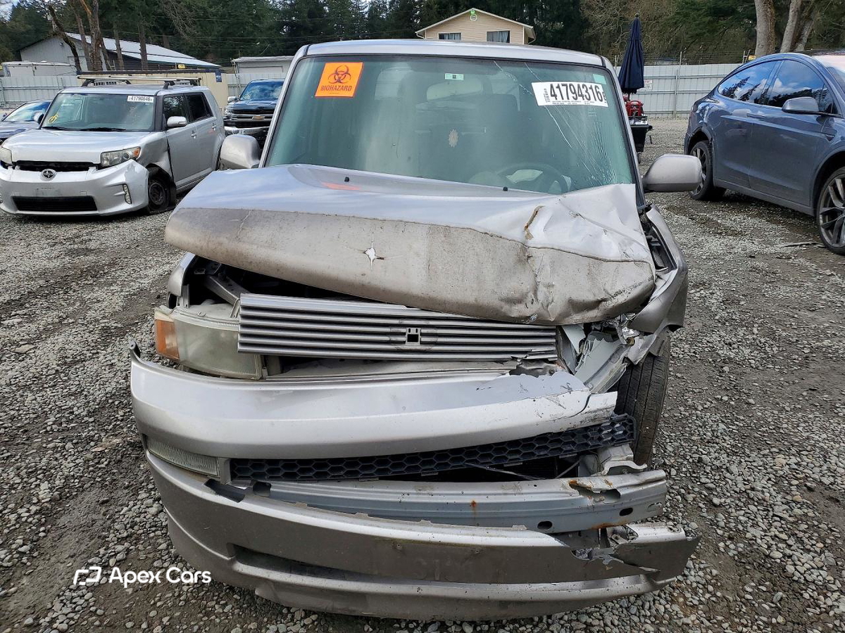 Scion xB 2006