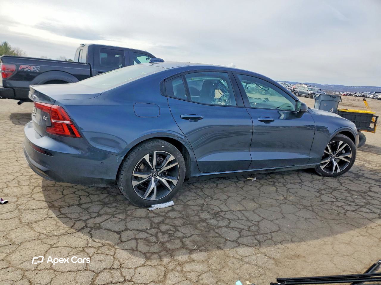Volvo S60 2024