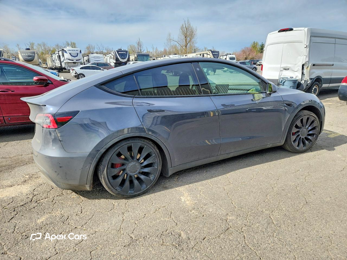 Tesla Model Y 2021