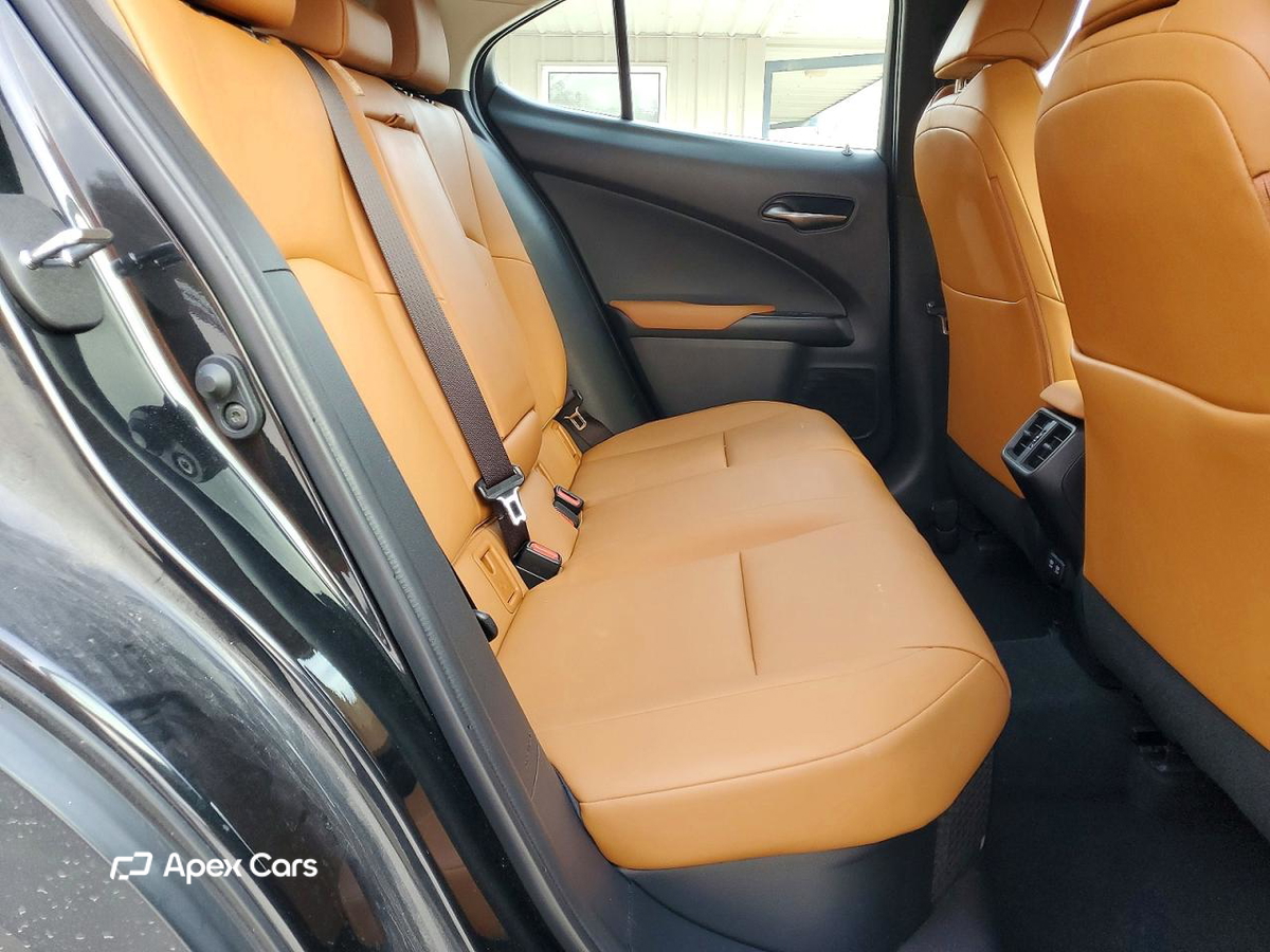Lexus UX 2020