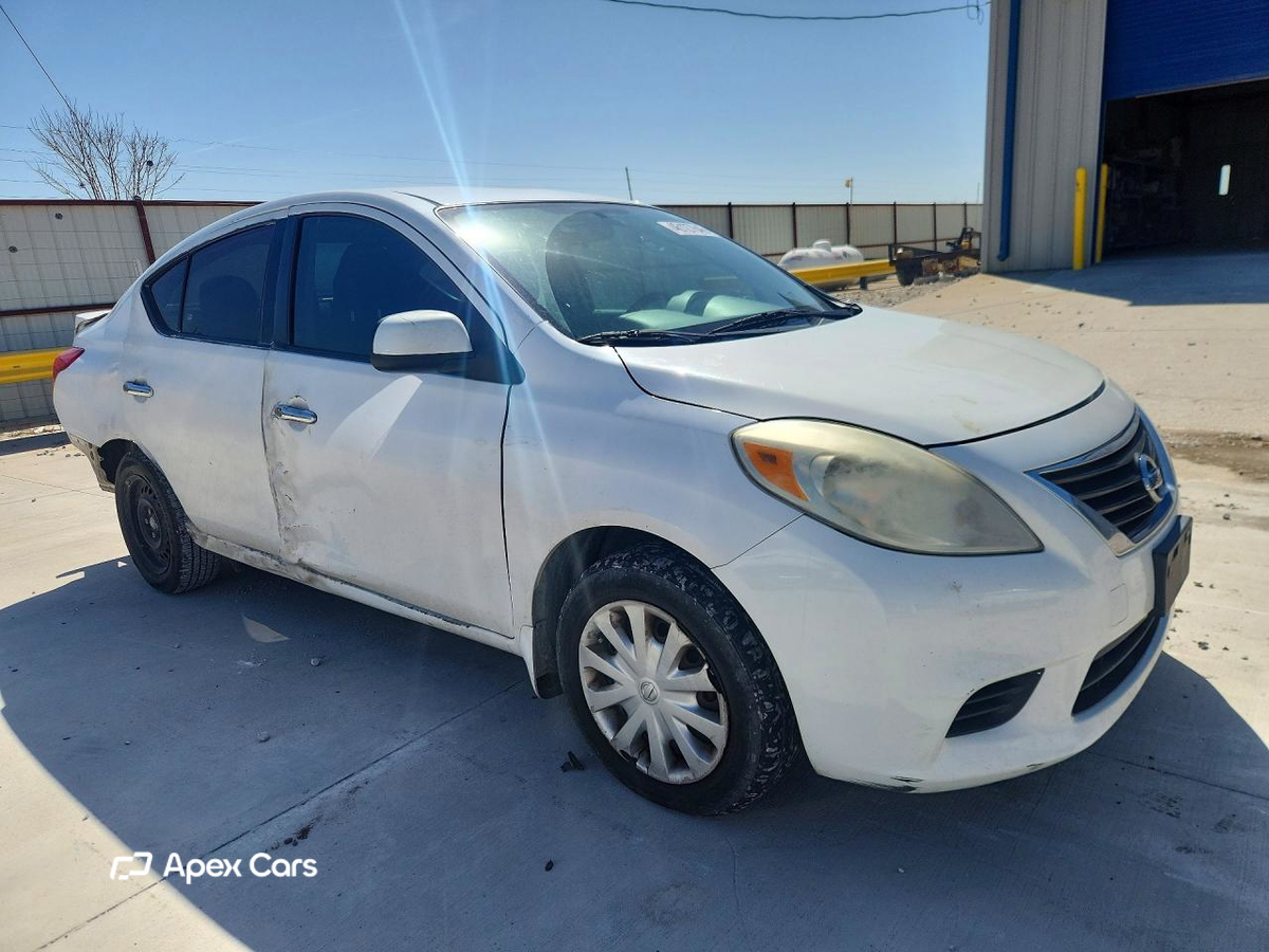 Nissan Versa 2013