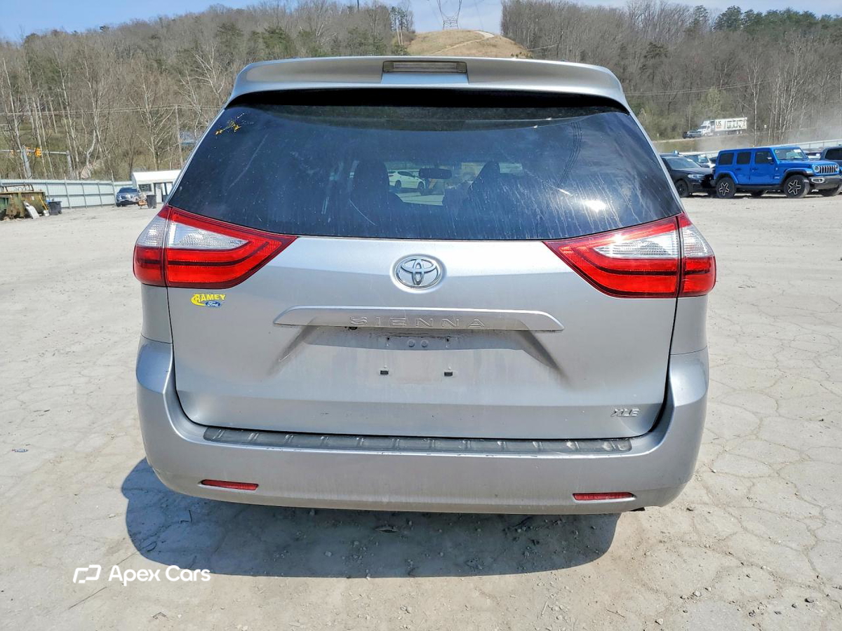 Toyota Sienna 2017