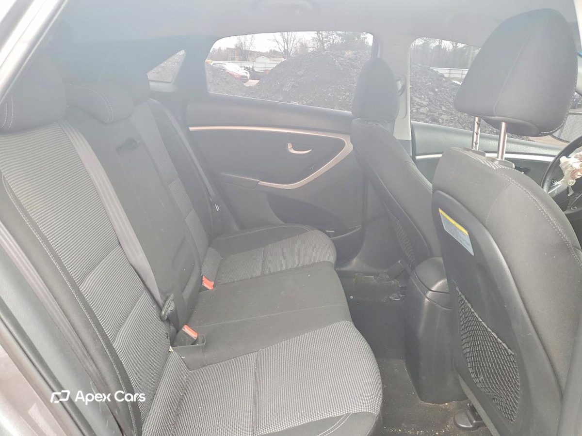 Hyundai Elantra 2016