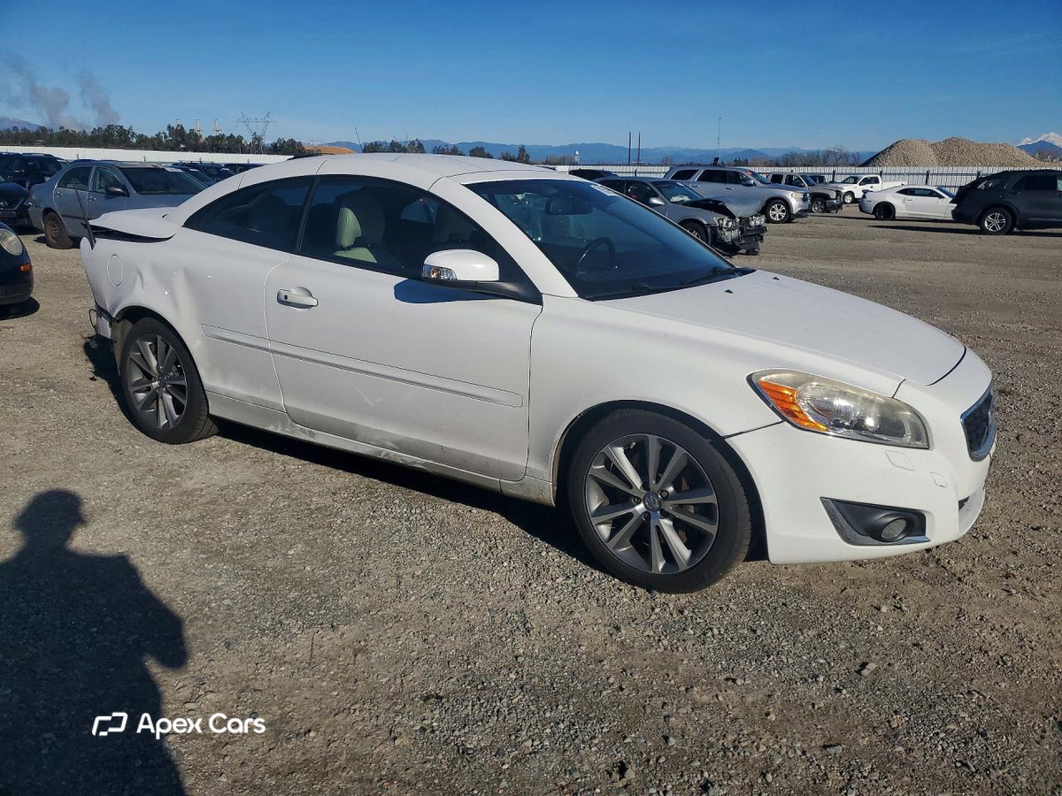 Volvo C70 2013